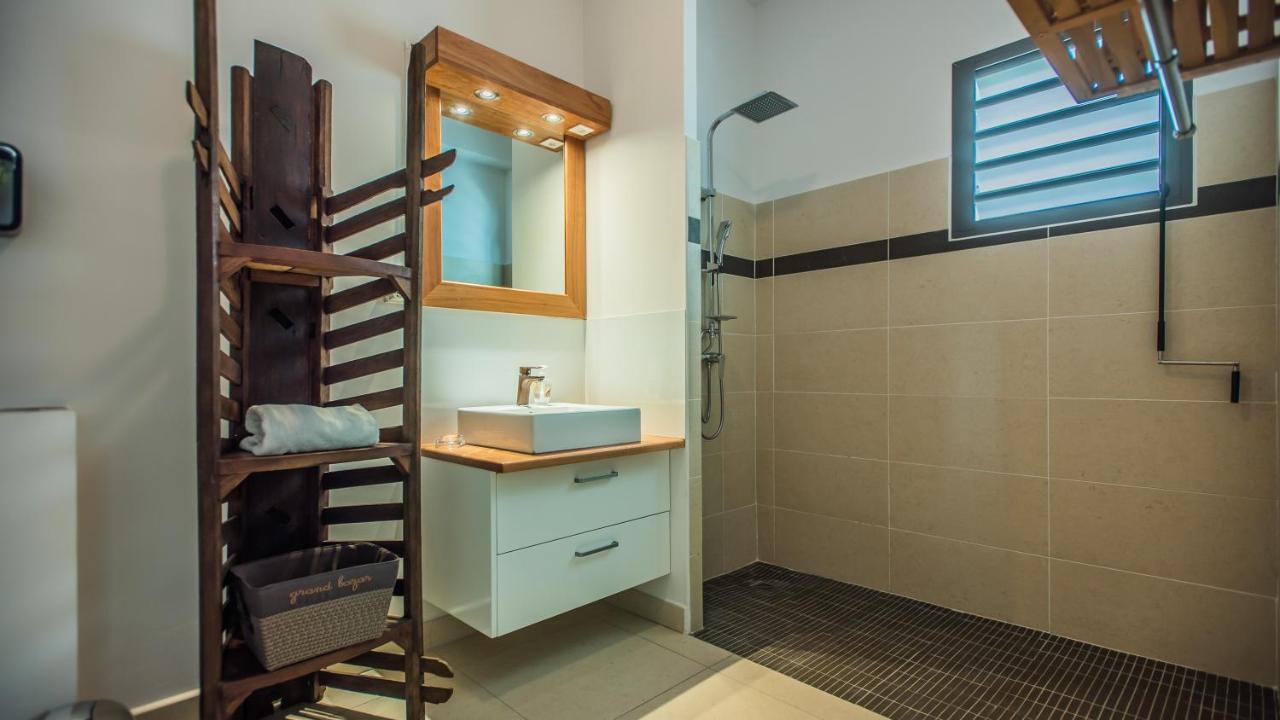 Appartement YLANG YLANG à L Ermitage les bains - proche de la mer pour 4 personnes Saint-Paul Exterior foto