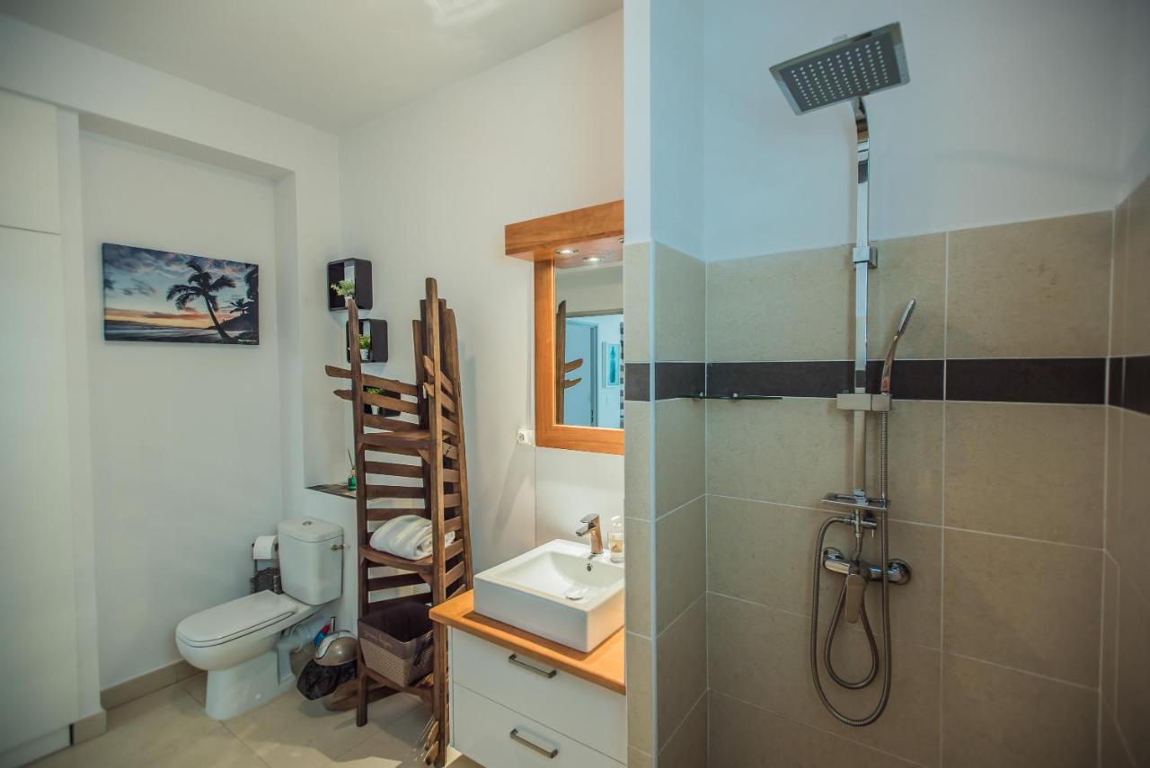 Appartement YLANG YLANG à L Ermitage les bains - proche de la mer pour 4 personnes Saint-Paul Exterior foto